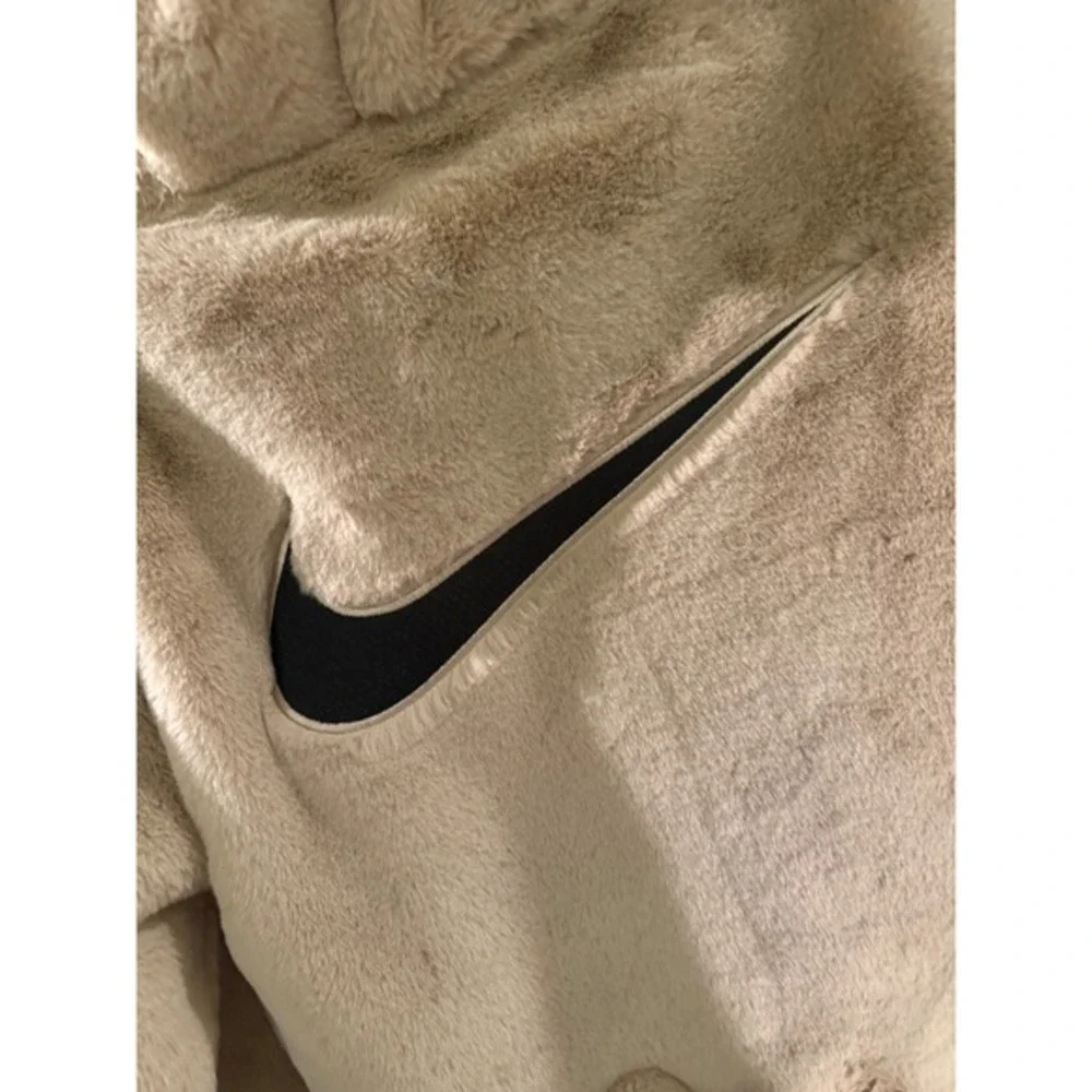 Nike Faux Fur Hooded Jacket Beige Zip Up Swoosh Women's‎ XS